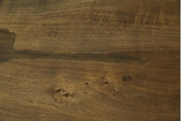 中古　軽井沢彫り　随所に施された桜の彫りが見事なサイドキャビネット　(R-081289)