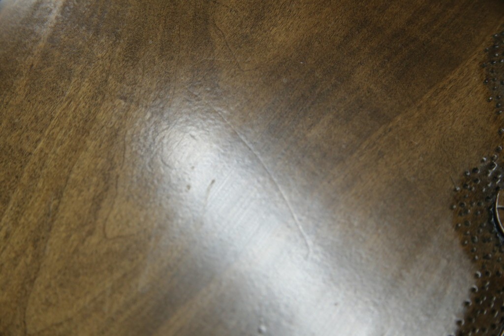 中古　軽井沢彫り　随所に施された桜の彫りが見事なサイドキャビネット　(R-081289)