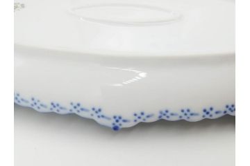 デンマーク　ROYAL COPENHAGEN(ロイヤルコペンハーゲン)　ブルーフルーテッド 　ハーフレース　美しいブルーの縁取りが魅力のボウル&ピックルディッシュセット(プレート、変形皿、中皿、洋食器、北欧)(R-081290)