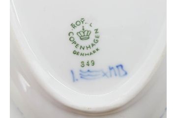 デンマーク　ROYAL COPENHAGEN(ロイヤルコペンハーゲン)　ブルーフルーテッド 　ハーフレース　美しいブルーの縁取りが魅力のボウル&ピックルディッシュセット(プレート、変形皿、中皿、洋食器、北欧)(R-081290)