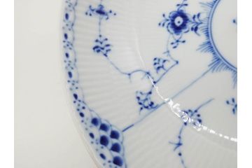 デンマーク　ROYAL COPENHAGEN(ロイヤルコペンハーゲン)　ブルーフルーテッド 　ハーフレース　美しいブルーの縁取りが魅力のボウル&ピックルディッシュセット(プレート、変形皿、中皿、洋食器、北欧)(R-081290)