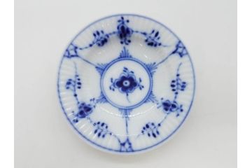 デンマーク　ROYAL COPENHAGEN(ロイヤルコペンハーゲン)　ブルーフルーテッド　プレイン　ハーフレース　フルレース　ブルーフラワー　食卓に華やぎを与えるミニプレート5枚セット(小皿、豆皿、フラワー、花、洋食器、北欧、共箱付き)(R-081291)