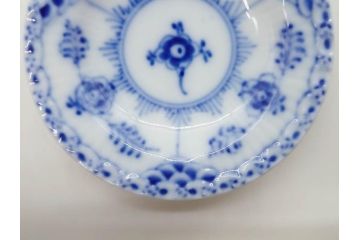 デンマーク　ROYAL COPENHAGEN(ロイヤルコペンハーゲン)　ブルーフルーテッド　プレイン　ハーフレース　フルレース　ブルーフラワー　食卓に華やぎを与えるミニプレート5枚セット(小皿、豆皿、フラワー、花、洋食器、北欧、共箱付き)(R-081291)