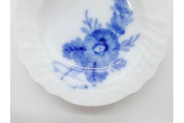 デンマーク　ROYAL COPENHAGEN(ロイヤルコペンハーゲン)　ブルーフルーテッド　プレイン　ハーフレース　フルレース　ブルーフラワー　食卓に華やぎを与えるミニプレート5枚セット(小皿、豆皿、フラワー、花、洋食器、北欧、共箱付き)(R-081291)