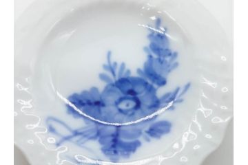 デンマーク　ROYAL COPENHAGEN(ロイヤルコペンハーゲン)　ブルーフルーテッド　プレイン　ハーフレース　フルレース　ブルーフラワー　食卓に華やぎを与えるミニプレート5枚セット(小皿、豆皿、フラワー、花、洋食器、北欧、共箱付き)(R-081291)