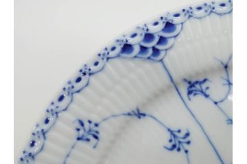 デンマーク　ROYAL COPENHAGEN(ロイヤルコペンハーゲン)　ブルーフルーテッド ハーフレース　約25cm　プレート3枚セット(大皿、洋食器、北欧)(R-081292)