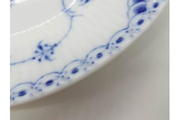 デンマーク　ROYAL COPENHAGEN(ロイヤルコペンハーゲン)　ブルーフルーテッド ハーフレース　約25cm　プレート3枚セット(大皿、洋食器、北欧)(R-081292)