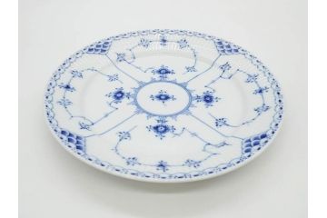 デンマーク　ROYAL COPENHAGEN(ロイヤルコペンハーゲン)　ブルーフルーテッド ハーフレース　約25cm　プレート3枚セット(大皿、洋食器、北欧)(R-081292)
