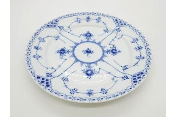 デンマーク　ROYAL COPENHAGEN(ロイヤルコペンハーゲン)　ブルーフルーテッド ハーフレース　約25cm　プレート3枚セット(大皿、洋食器、北欧)(R-081292)
