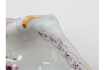 希少　デンマーク　ROYAL COPENHAGEN(ロイヤルコペンハーゲン)　バーガンディ　フルーテッド　フルレース　上品な雰囲気漂うシェルディッシュ(金彩、プレート、貝、中皿、変形皿、洋食器、北欧)(R-081293)