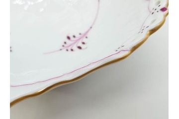 希少　デンマーク　ROYAL COPENHAGEN(ロイヤルコペンハーゲン)　バーガンディ　フルーテッド　フルレース　上品な雰囲気漂うシェルディッシュ(金彩、プレート、貝、中皿、変形皿、洋食器、北欧)(R-081293)