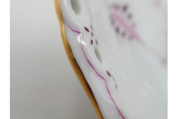 希少　デンマーク　ROYAL COPENHAGEN(ロイヤルコペンハーゲン)　バーガンディ　フルーテッド　フルレース　上品な雰囲気漂うシェルディッシュ(金彩、プレート、貝、中皿、変形皿、洋食器、北欧)(R-081293)