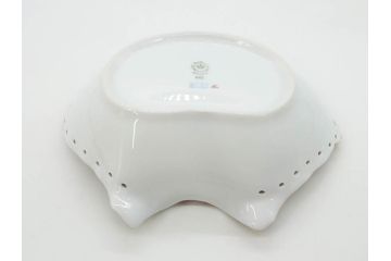 希少　デンマーク　ROYAL COPENHAGEN(ロイヤルコペンハーゲン)　バーガンディ　フルーテッド　フルレース　上品な雰囲気漂うシェルディッシュ(金彩、プレート、貝、中皿、変形皿、洋食器、北欧)(R-081293)