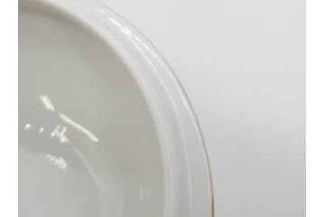 ドイツ　マイセン　Meissen　ブルーフラワー　金彩　清楚な美しさを感じる小物入れ(蓋物、ボックス、キャンディーポット、ボンボニエール、磁器)(R-081294)