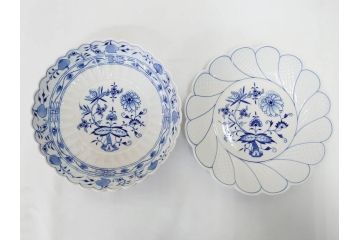 ドイツ　マイセン　Meissen　ブルーオニオン　美しい意匠が上品な雰囲気を高めるプレート&サラダボウルセット(サラダディッシュ、花形、花型、深皿、中皿、菊割り、洋食器)(R-081295)