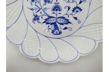 ドイツ　マイセン　Meissen　ブルーオニオン　美しい意匠が上品な雰囲気を高めるプレート&サラダボウルセット(サラダディッシュ、花形、花型、深皿、中皿、菊割り、洋食器)(R-081295)