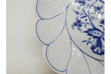 ドイツ　マイセン　Meissen　ブルーオニオン　美しい意匠が上品な雰囲気を高めるプレート&サラダボウルセット(サラダディッシュ、花形、花型、深皿、中皿、菊割り、洋食器)(R-081295)