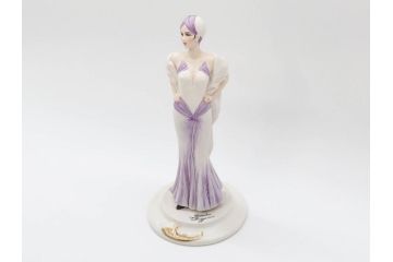 イタリア　カポディモンテ(Capodimonte)　サンドロ・マッジョーニ(Sandro Maggioni)　ドレスの柔らかな雰囲気が美しいフィギュリン(陶器人形、女性、置物、オブジェ)(R-081296)