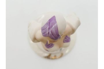 イタリア　カポディモンテ(Capodimonte)　サンドロ・マッジョーニ(Sandro Maggioni)　ドレスの柔らかな雰囲気が美しいフィギュリン(陶器人形、女性、置物、オブジェ)(R-081296)