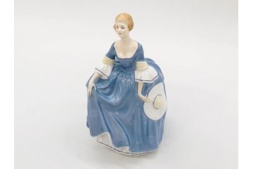 イギリス　Royal Doulton(ロイヤルドルトン)　Hilary(ヒラリー)　上品な雰囲気のフィギュリン(陶器人形、女性、貴婦人、置物、オブジェ)(R-081297)