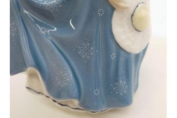 イギリス　Royal Doulton(ロイヤルドルトン)　Hilary(ヒラリー)　上品な雰囲気のフィギュリン(陶器人形、女性、貴婦人、置物、オブジェ)(R-081297)