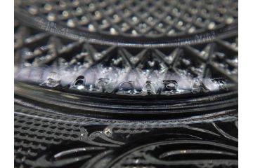 フランス　Baccarat　バカラ　アラベスク　(大)約20cm　(小)約12cm　澄んだ透明感が魅力のプレート4枚セット(小皿、中皿、フルレッドクリスタル、共箱付き)(R-081302)