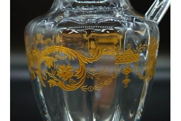 フランス　Baccarat　バカラ　金彩　気品あふれるピッチャー(ジャグ、水指し、ピッチャー、フルレッドクリスタルガラス)(R-081303)
