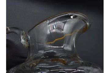 フランス　Baccarat　バカラ　金彩　気品あふれるピッチャー(ジャグ、水指し、ピッチャー、フルレッドクリスタルガラス)(R-081303)