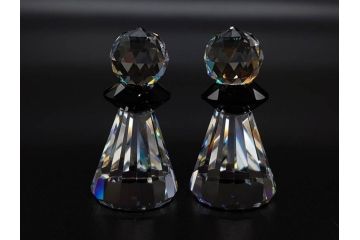 オーストリア　SWAROVSKI(スワロフスキー)　SILVER CRYSTAL(シルバー クリスタル)　チェスセット(チェス盤、駒、ピース、スワン印、ケース付き、外箱付き)(R-081304)