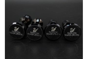 オーストリア　SWAROVSKI(スワロフスキー)　SILVER CRYSTAL(シルバー クリスタル)　チェスセット(チェス盤、駒、ピース、スワン印、ケース付き、外箱付き)(R-081304)