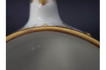 大倉陶園(OKURA、OAC)　オールド大倉　ゴールドライン　静謐な美しさのあるソースボート&蓋物(金彩、グレイビーボート、ソースポット、水切りボウル)(R-081305)