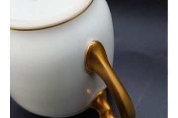 大倉陶園(OKURA、OAC)　オールド大倉　ゴールドライン　ティーカップ&ソーサー　食卓に上品な雰囲気を与えるシュガーポット&クリーマー&C&Sセット(ミルクポット、ミルクジャー、金彩、ボウル、ボンボン入れ)(R-081307)
