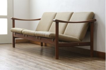 デンマークビンテージ　Hans J Wegner(ハンス・J・ウェグナー)　GETAMA (ゲタマ)　チーク材　GE280　トリプルソファ(3人掛け、3P、三人掛け、3シーター、ヴィンテージ)(R-081317)