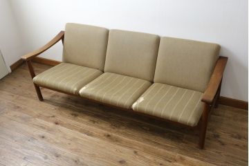 デンマークビンテージ　Hans J Wegner(ハンス・J・ウェグナー)　GETAMA (ゲタマ)　チーク材　GE280　トリプルソファ(3人掛け、3P、三人掛け、3シーター、ヴィンテージ)(R-081317)