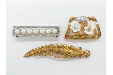 彫金　真珠　パール　SPM刻印　気品に満ちた帯留3点セット(藤?、花、帯留め、着物道具、和装小物、アクセサリー)(R-081322)　