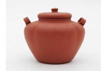 人間国宝　三代 山田常山　常滑焼　梨皮朱泥　匠の鮮やかな技が見事な茶注(急須、茶道具、水注、煎茶、茶器、水指、水差、ウコン布付き、共箱付き)(R-081326)