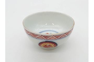 江戸期　大明年製　古伊万里　染付　色絵　豊かな色彩が魅力の湯呑み3客セット(龍、竜、花、金彩、湯のみ、ぐい呑み、煎茶、茶器、和食器)(R-081327)