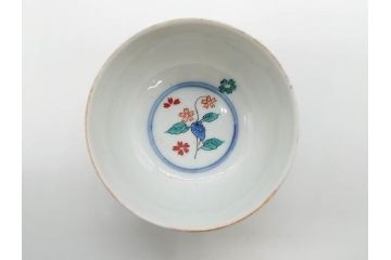 江戸期　大明年製　古伊万里　染付　色絵　豊かな色彩が魅力の湯呑み3客セット(龍、竜、花、金彩、湯のみ、ぐい呑み、煎茶、茶器、和食器)(R-081327)