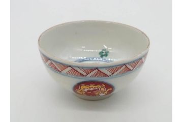 江戸期　大明年製　古伊万里　染付　色絵　豊かな色彩が魅力の湯呑み3客セット(龍、竜、花、金彩、湯のみ、ぐい呑み、煎茶、茶器、和食器)(R-081327)