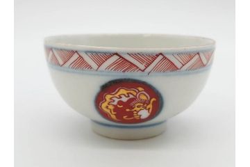 江戸期　大明年製　古伊万里　染付　色絵　豊かな色彩が魅力の湯呑み3客セット(龍、竜、花、金彩、湯のみ、ぐい呑み、煎茶、茶器、和食器)(R-081327)