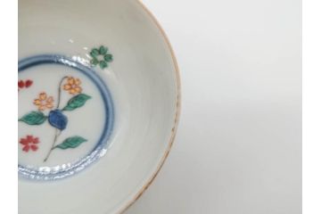 江戸期　大明年製　古伊万里　染付　色絵　豊かな色彩が魅力の湯呑み3客セット(龍、竜、花、金彩、湯のみ、ぐい呑み、煎茶、茶器、和食器)(R-081327)