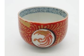 江戸期　古伊万里　赤絵　金彩　鮮やかな色彩が目を引く湯呑み5客セット(鳳凰、松竹梅、湯のみ、ぐい呑み、煎茶、茶器、和食器)(R-081328)