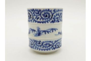 江戸期　古伊万里　染付　松竹梅　蛸唐草　細かなデザインが美しい猪口5客セット(竹筒形、蕎麦猪口、酒器、おちょこ、御猪口、湯呑み、湯のみ、和食器)(R-081329)