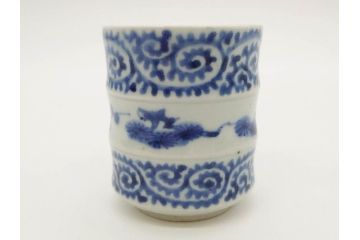 江戸期　古伊万里　染付　松竹梅　蛸唐草　細かなデザインが美しい猪口5客セット(竹筒形、蕎麦猪口、酒器、おちょこ、御猪口、湯呑み、湯のみ、和食器)(R-081329)