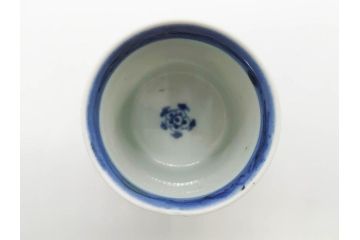 江戸期　古伊万里　染付　松竹梅　蛸唐草　細かなデザインが美しい猪口5客セット(竹筒形、蕎麦猪口、酒器、おちょこ、御猪口、湯呑み、湯のみ、和食器)(R-081329)