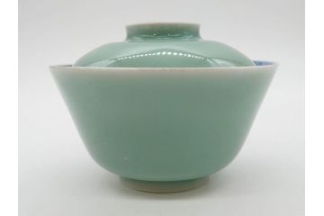 江戸期　古伊万里　青磁　染付　約12cm　3.9寸　爽やかな色合いが美しい蓋付き茶碗3客セット(菱文様、植物、蓋茶碗、どんぶり、和食器、三寸九分)(R-081330)