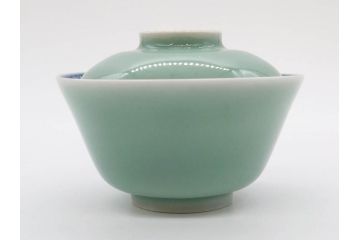 江戸期　古伊万里　青磁　染付　約12cm　3.9寸　爽やかな色合いが美しい蓋付き茶碗3客セット(菱文様、植物、蓋茶碗、どんぶり、和食器、三寸九分)(R-081330)