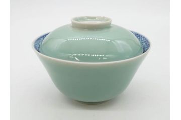 江戸期　古伊万里　青磁　染付　約12cm　3.9寸　爽やかな色合いが美しい蓋付き茶碗3客セット(菱文様、植物、蓋茶碗、どんぶり、和食器、三寸九分)(R-081330)