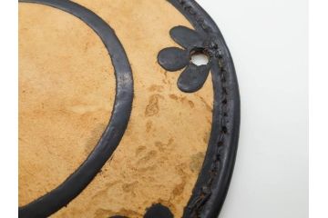 時代物　和楽器　優雅なデザインが見事な小鼓(梨地、金蒔絵、桜、紅葉、花、流水文様、木製、漆、つづみ、鼓胴、革一組2枚、調緒2本組、横調べ、縦調べ、小締、和楽器、打楽器、雅楽、能楽)(R-081334)