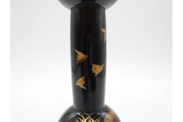 時代物　和楽器　気品を感じる小鼓(金蒔絵、水車、千鳥、木製、漆、つづみ、鼓胴、革一組2枚、調緒2本組、横調べ、縦調べ、小締、打楽器、雅楽、能楽)(R-081335)